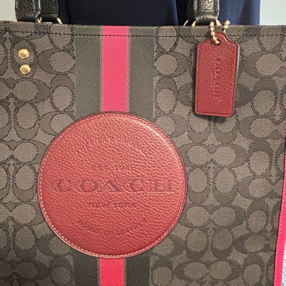 COACH 1917 DEMPSEY TOTE - Picture 2 of 5